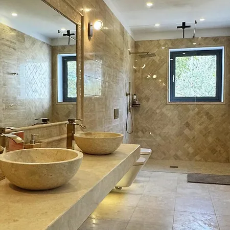 Welcs De Lujo 176 Emp Con Piscina Privada *